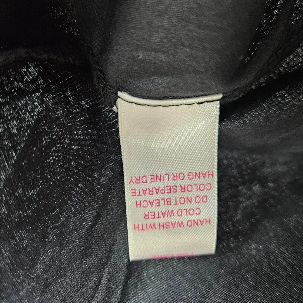 So Me Floral Embroidered Black Crop Top Shorts Set Womens S Summer Vacation NWT - Picture 5 of 13